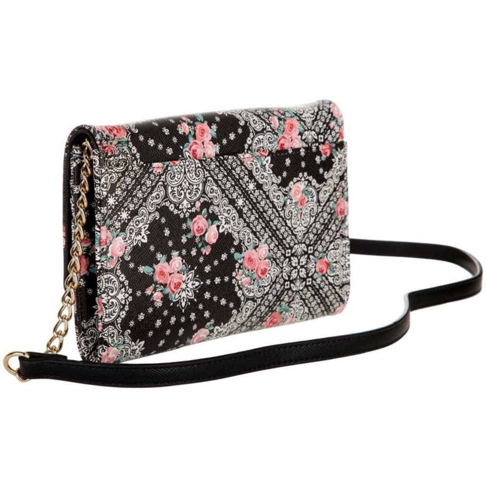 NWT Betsey Johnson Black/Pink Quilted Crossbody Wallet